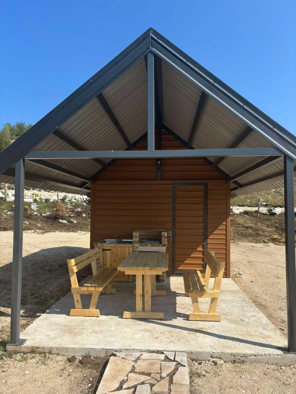 فيلا Sunrise House بلوزين المظهر الخارجي الصورة