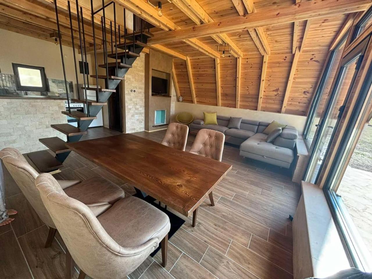 فيلا Sunrise House بلوزين المظهر الخارجي الصورة