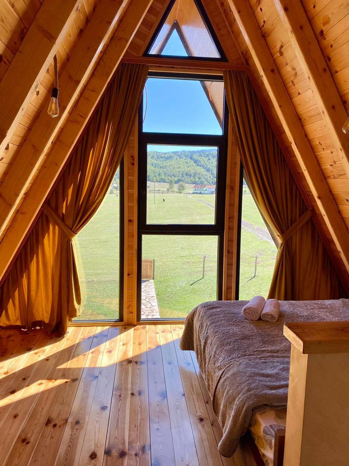 فيلا Sunrise House بلوزين المظهر الخارجي الصورة